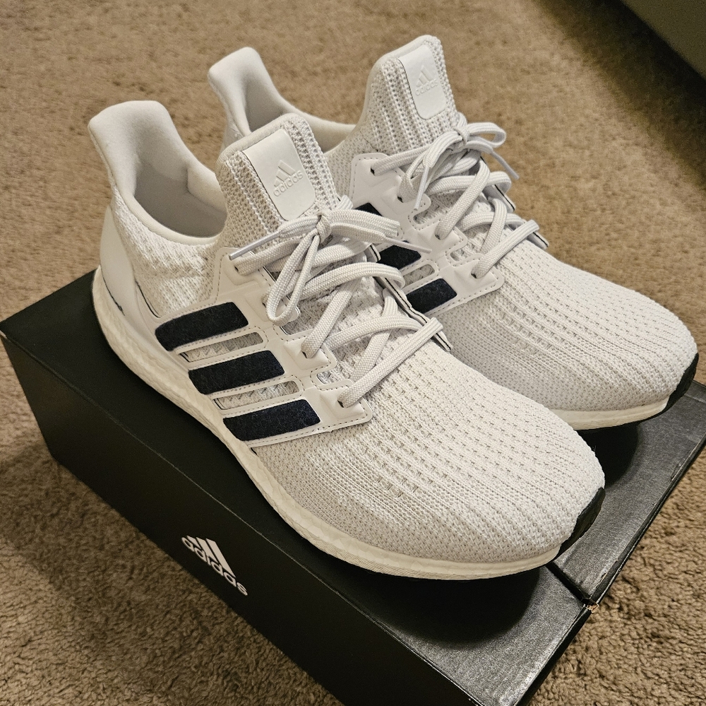 Adidas Ultraboost 4.0